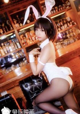 美女把胸全部露出_4K高清免费观看