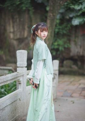 小早川玲子在线播放_国产剧高清在线
