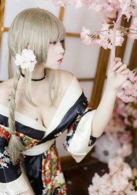《能干的女秘书》电影_最新国语全集在线