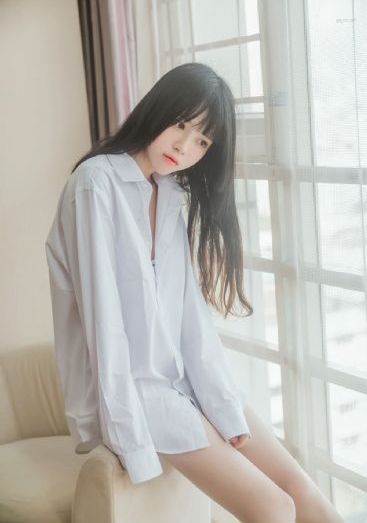 小莹客厅激情35集_超清BD在线观看