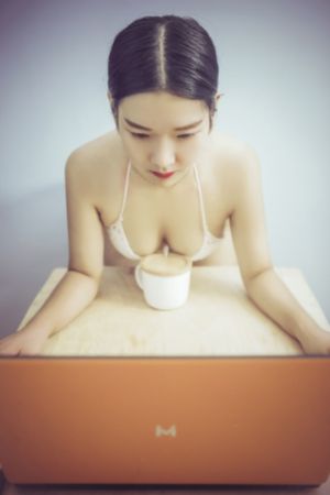一见如初短剧全集免费观看_BD英语完整视频观看