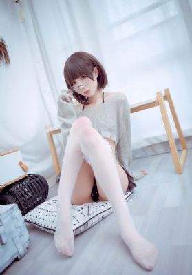 女大学生的沙龙室hd_1080P高清电影在线