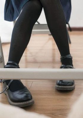 年轻的女学生2_超清完整视频观看